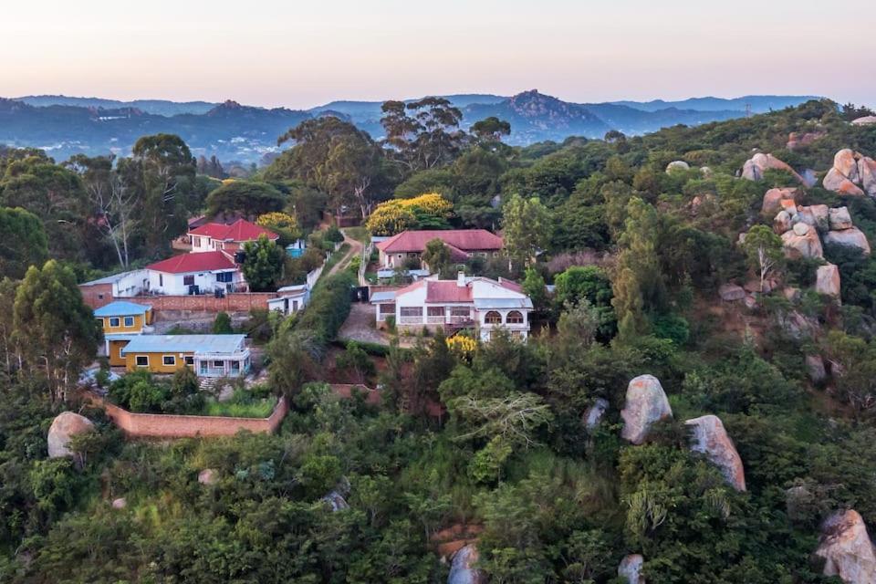 Hidden Valley Backpackers Iringa Exterior photo
